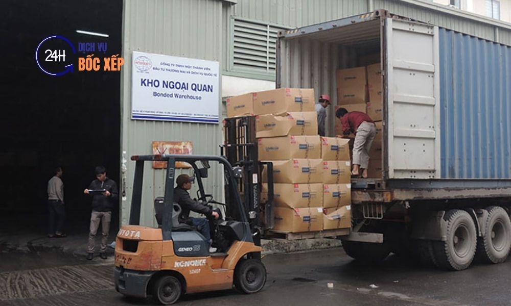 Dịch vụ bốc hàng container tại Hà Nội nhận bốc dỡ container theo yêu cầu