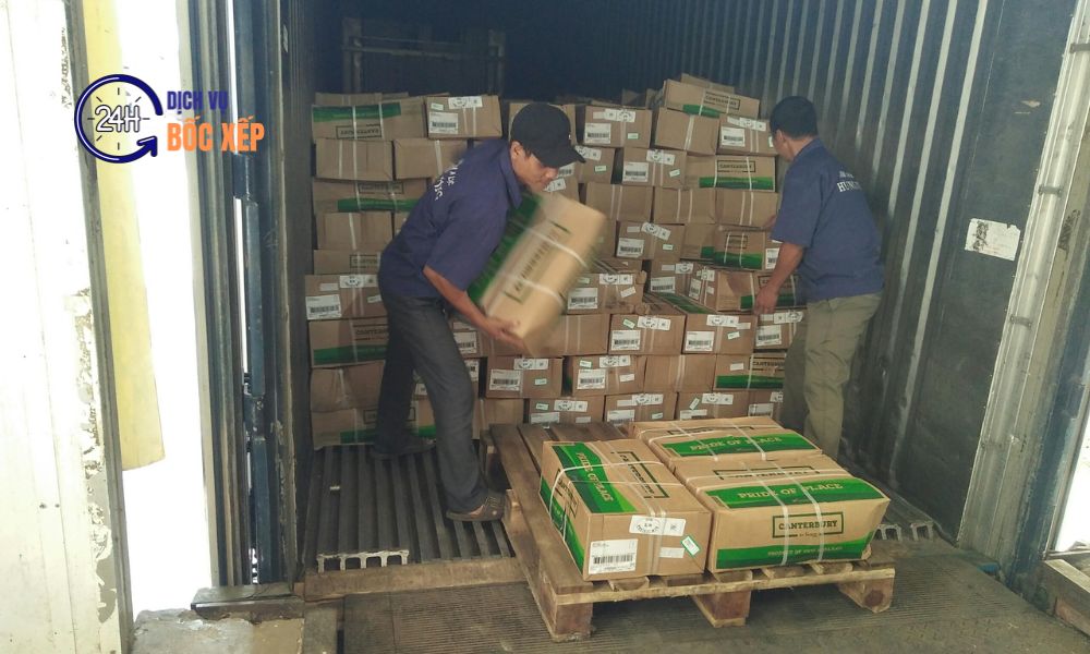 Dịch vụ bốc hàng container tại Hà Nội hỗ trợ xuống hàng nhanh 24/7