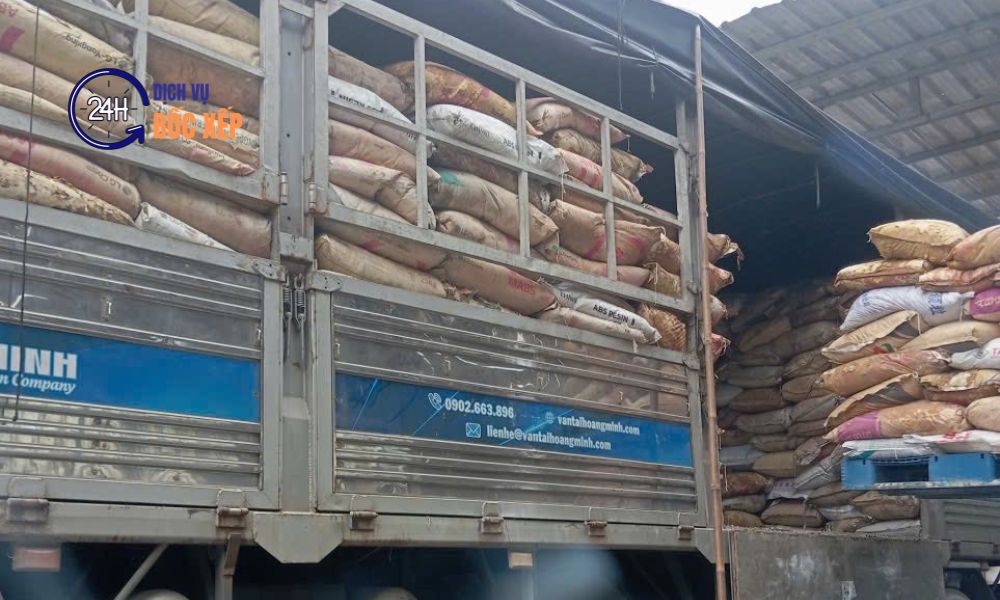 Dichvubocxep24h hỗ trợ bốc xếp bốc vác Gia Lâm tiết kiệm đến 30% chi phí