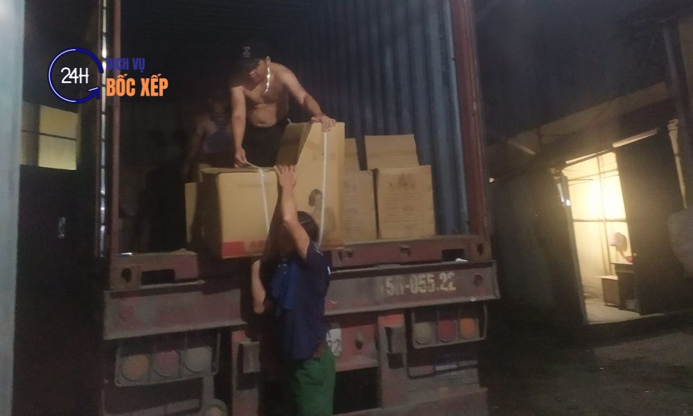 Dichvubocxep24h hỗ trợ bốc xếp bốc vác Nhà Bè tối ưu chi phí vận hành