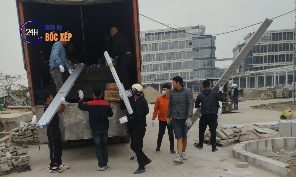 Bốc xếp bốc vác Quận 1 hỗ trợ xử lý hàng hóa nhanh và linh hoạt