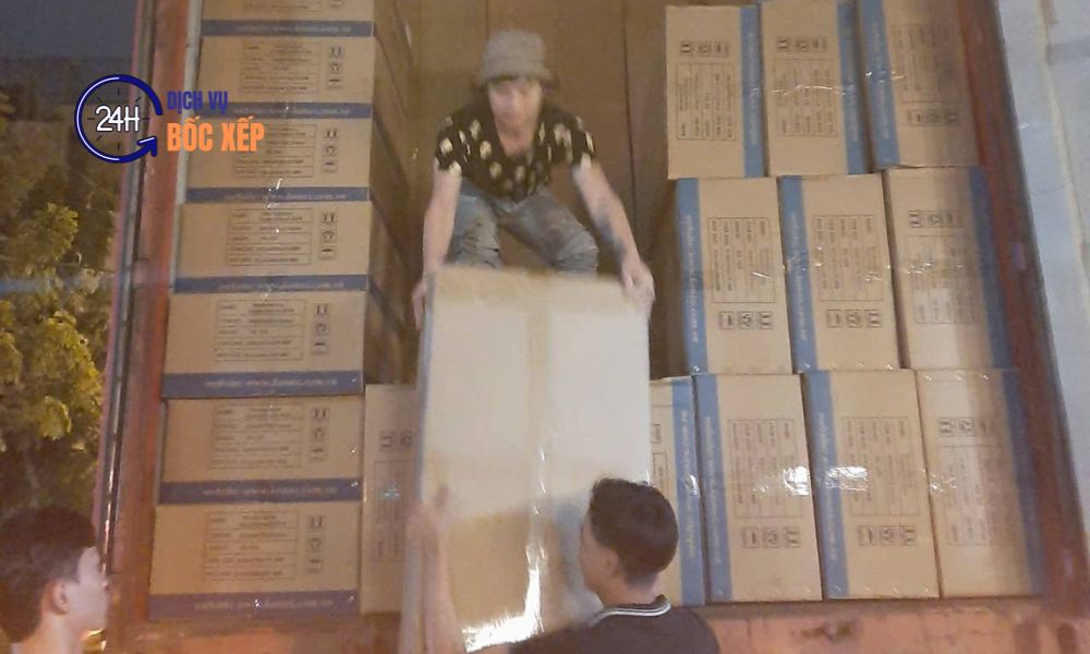 Dichvubocxep24h cung cấp dịch vụ bốc xếp bốc vác Sóc Sơn đảm bảo an toàn hàng hóa