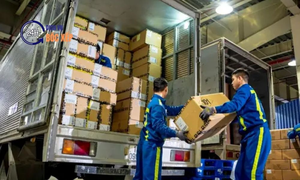 Dịch vụ bốc xếp hàng hóa tại Hà Nội uy tín, báo giá rõ ràng theo yêu cầu