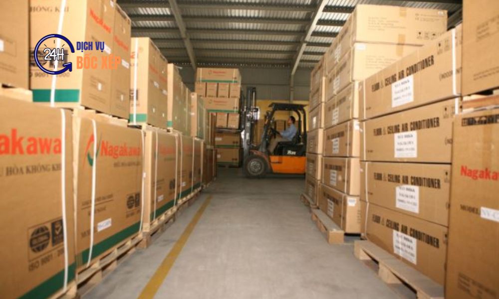 Dịch vụ bốc xếp kho hàng giúp tối ưu tiến độ xuất nhập hàng mỗi ngày